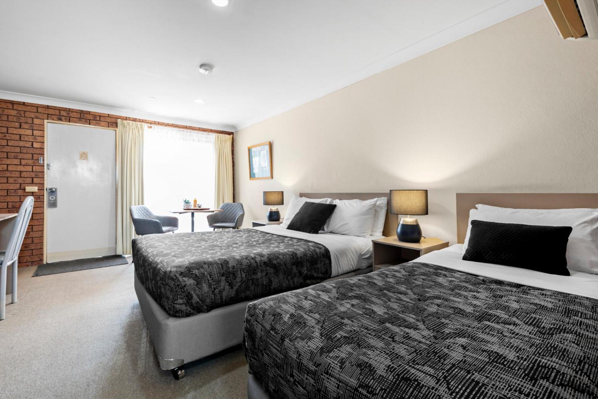 Bomaderry Motor Inn Nowra Exterior photo